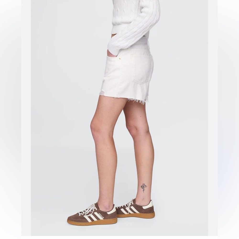 GAP Women's  Frayed Hem Mini Skirt